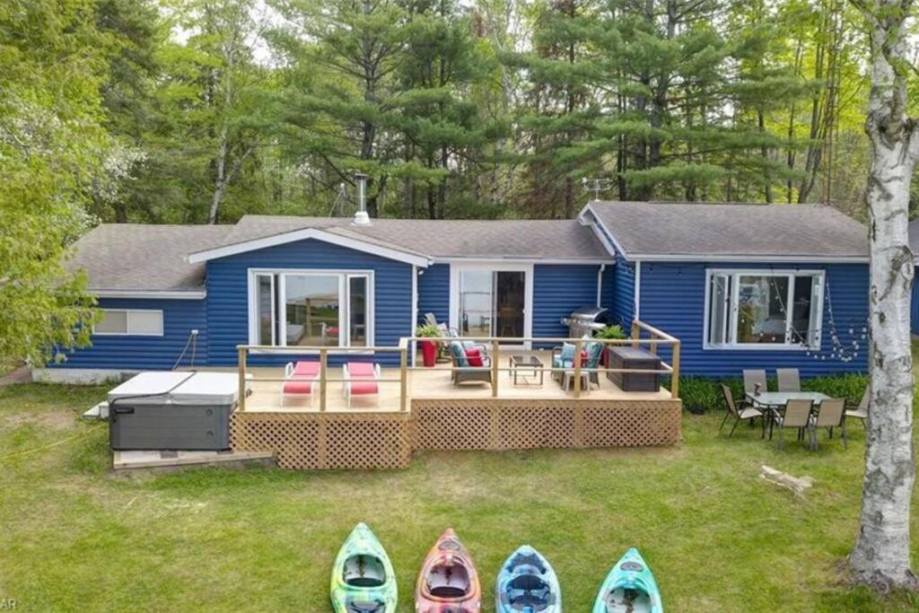 Waterfront Cottage Firepit Water Toys Kawarthas Buckhorn