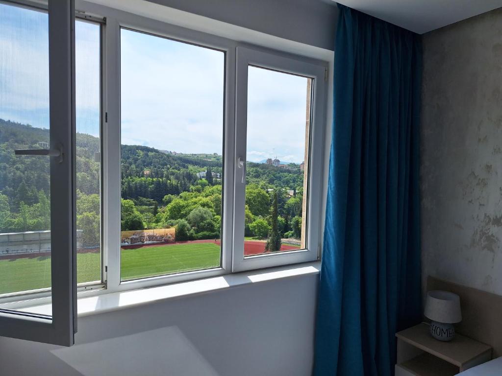 Nespecifikovaný výhled na hory nebo výhled na hory při pohledu z apartmánu