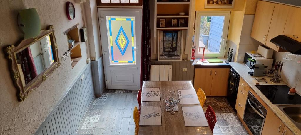 Kuchyň nebo kuchyňský kout v ubytování L'Hermine Occitane B&B