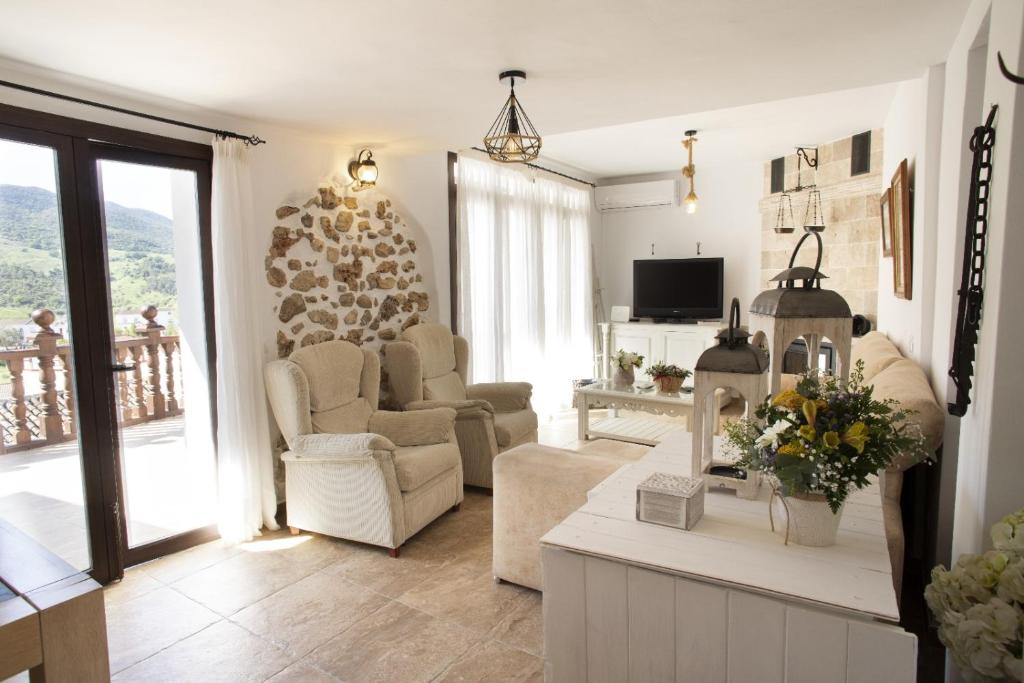 A television and/or entertainment centre at LA POSADA DE LA MUELA