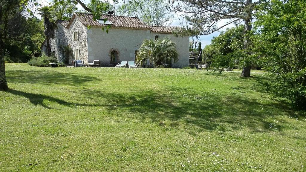 Zahrada ubytování Charmante Maison de Campagne Proche de Bergerac, Sites de Dordogne, Randonnées