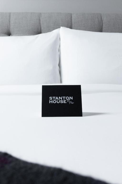 Postel nebo postele na pokoji v ubytování Stanton House El Paso