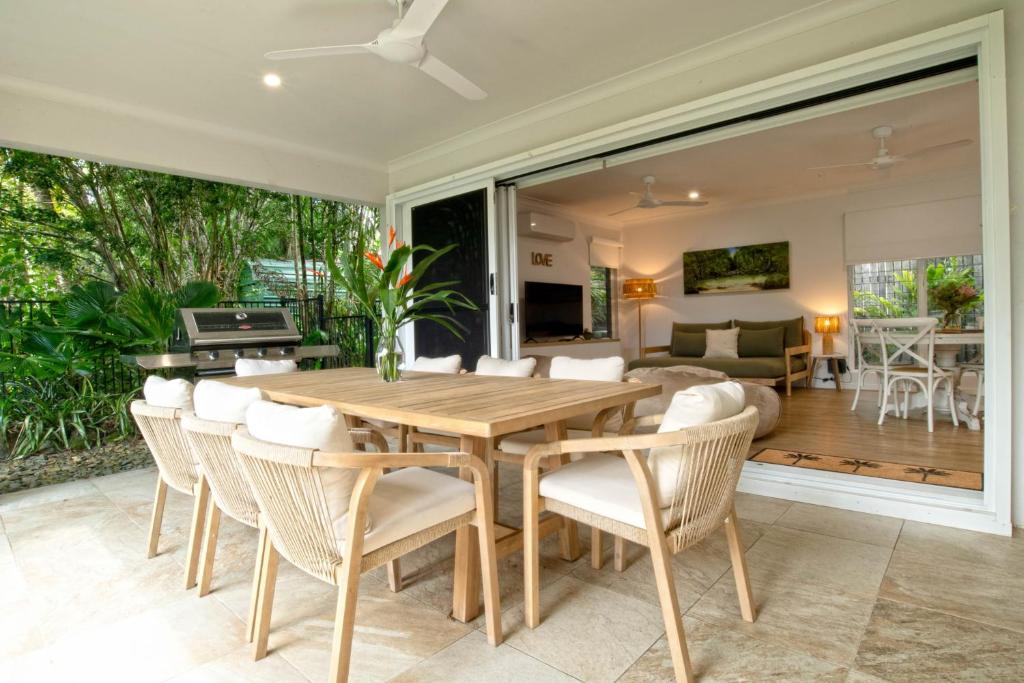 TV/trung tâm giải trí tại Find Your Flow Retreat - Beautiful Home