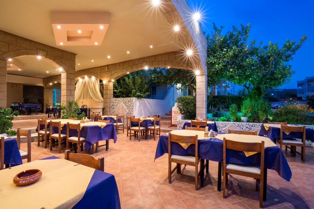 Saint Amon Hotel - 10