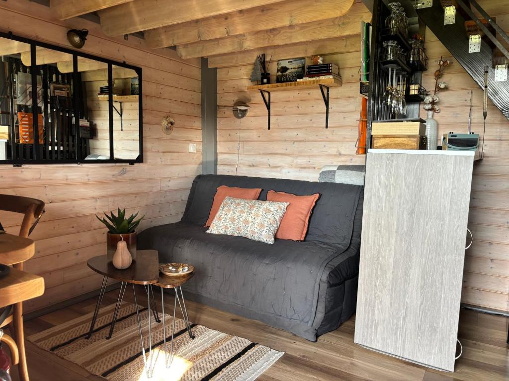 Posezení v ubytování TiNY HOUSE LE CHALET