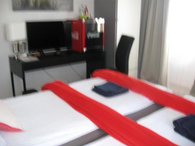 Diamanthaus 2 Koblenz - Double Or Twin Room With Extra Bed