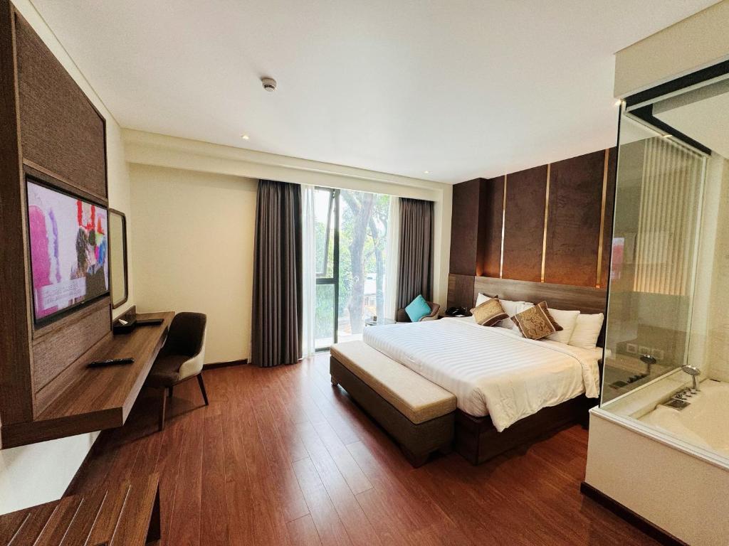 Executive Park View Room Only