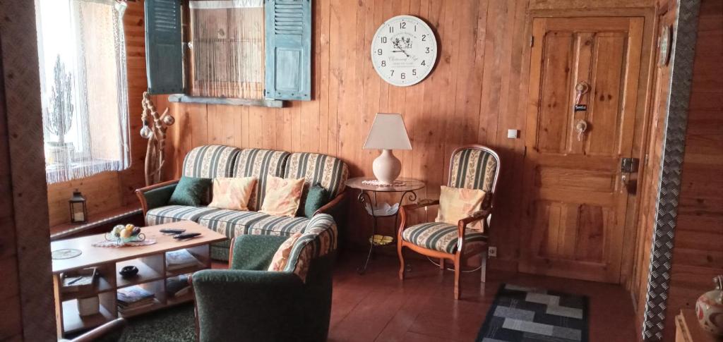 Posezení v ubytování Le Relais De Rochepaule