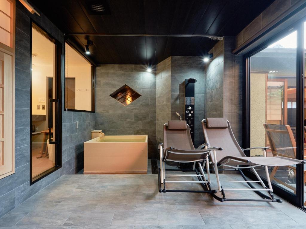 Posezení v ubytování KONJAKUSO Nara Naramachi "MUSHIBUROYA" Sauna Villa