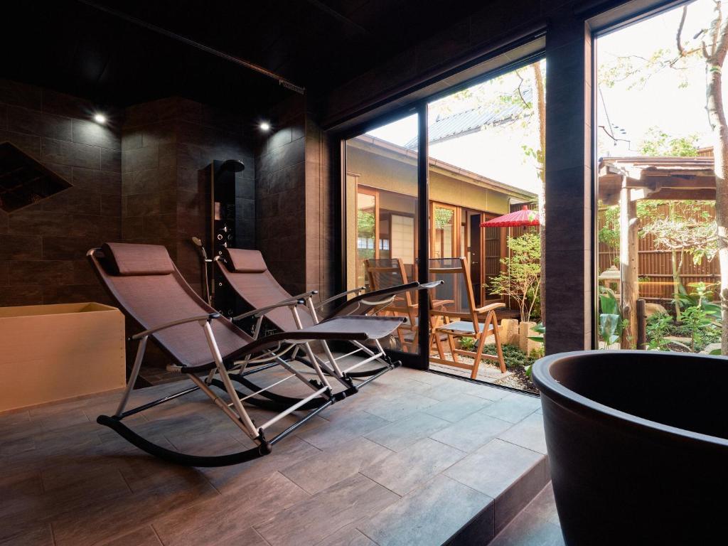 Posezení v ubytování KONJAKUSO Nara Naramachi "MUSHIBUROYA" Sauna Villa