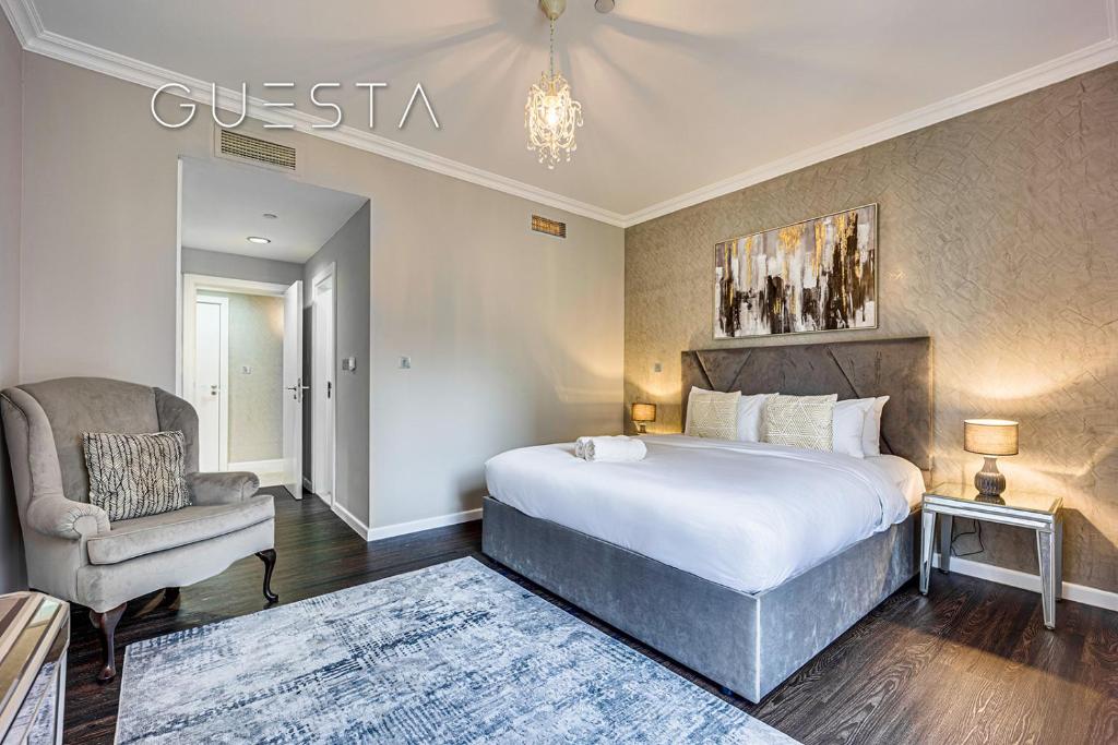 Postel nebo postele na pokoji v ubytování Jumeirah Beach Residence, Dubai Marina