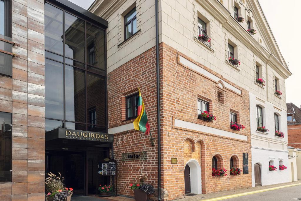 Budova, kde se hotel nachází