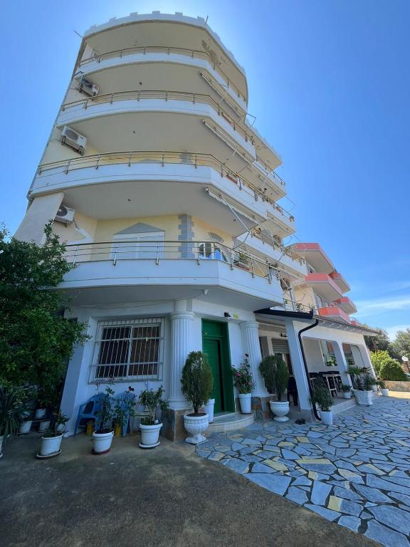 Budova, kde se hotel nachází