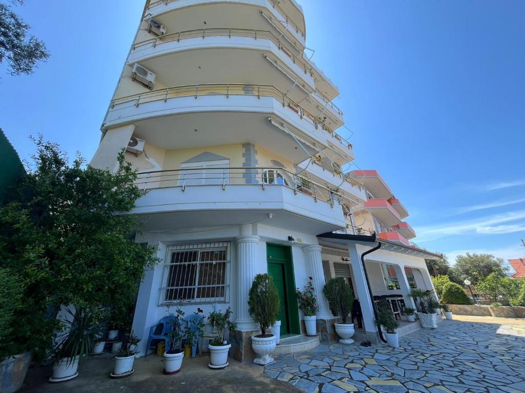 Budova, kde se hotel nachází
