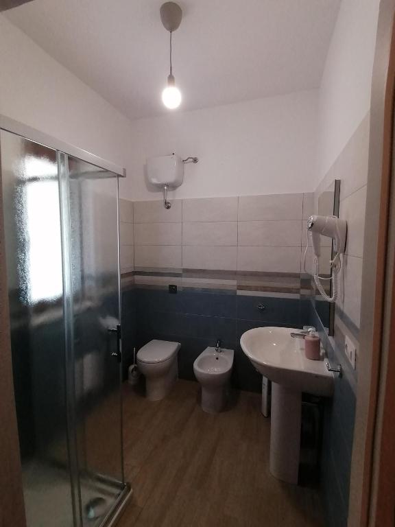 Koupelna v ubytování CLASS ROOMS AFFITTACAMERE