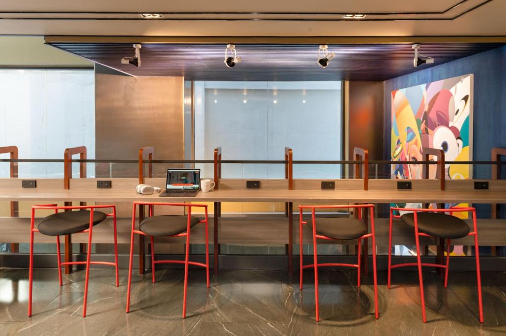 Lumen Bangkok Udomsuk Station - Resim 20