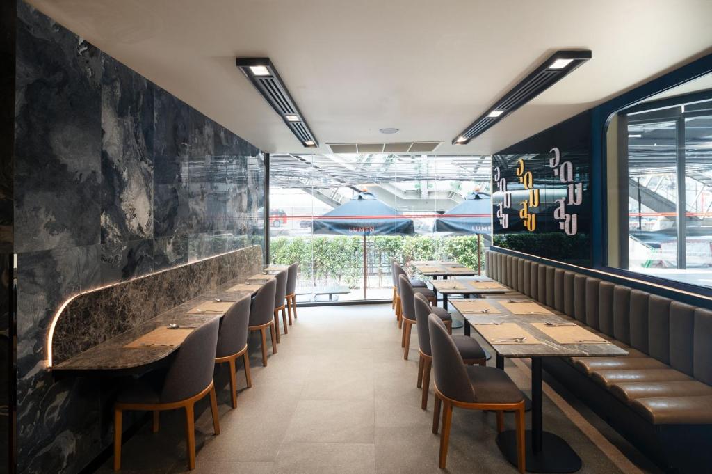 Lumen Bangkok Udomsuk Station - Resim 24