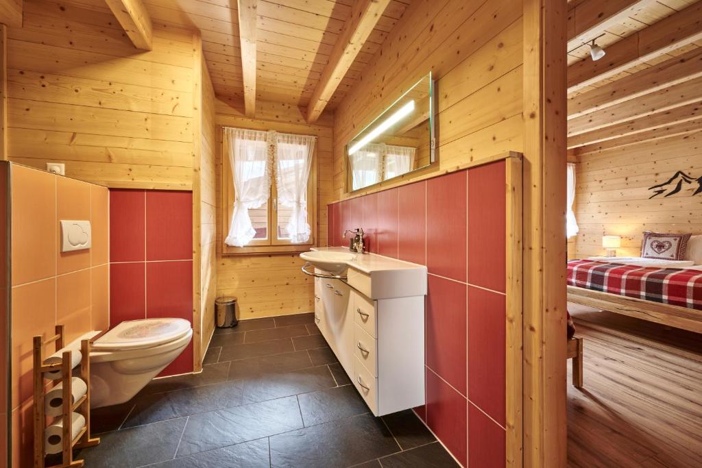 Koupelna v ubytování Chalet Lauterbrunnen