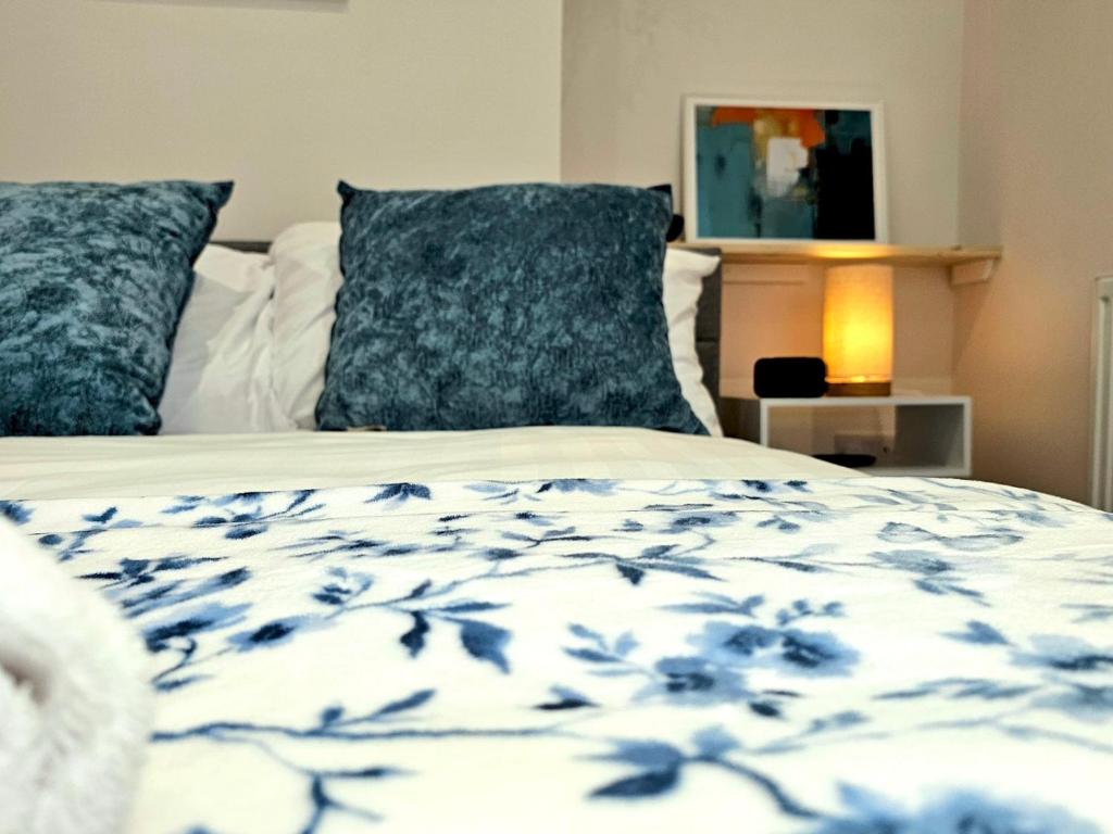 Gallery image of Pass the Keys Flat 3 · Stylish Modern Apt with Patio in Telford