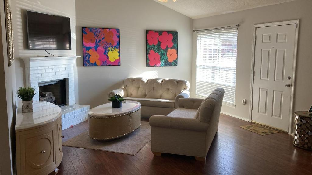 Modern and Cozy 3BR Memphis with Jetted Tub, Southaven Updated 2024