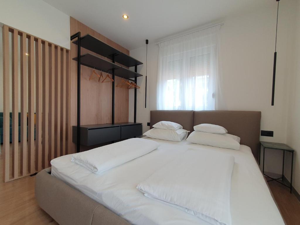 Apartments Johnny - Appartement D'une Chambre Avec Balcon