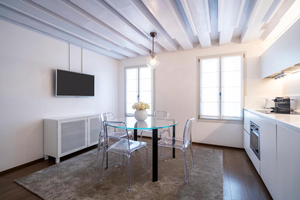 Palazzo Morosini Degli Spezieri - Lifestyle Apartments - Apartamento Superior Con Vista Lateral Del Canal