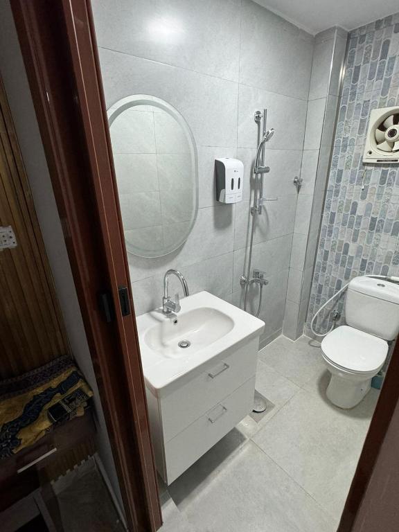 Koupelna v ubytování Downtown Inn