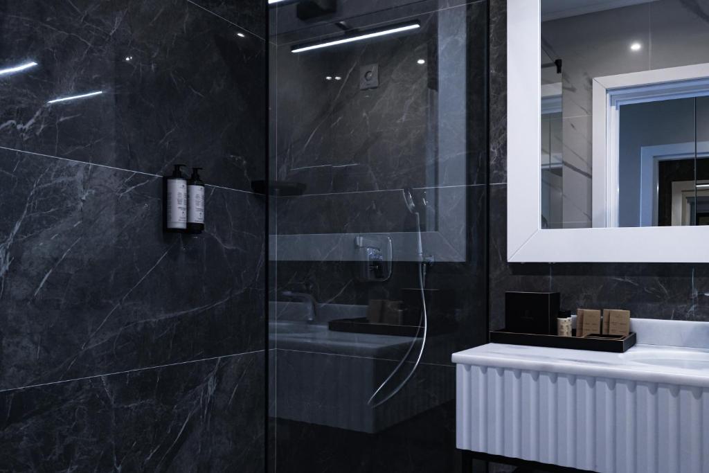 Panoramic Mamaia Hotel - Resim 26