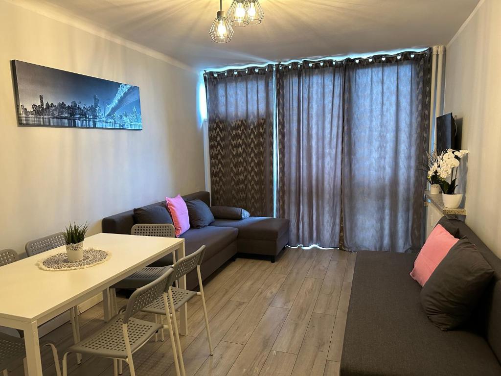 Coser Apartamenty Centrum - One-Bedroom Apartment