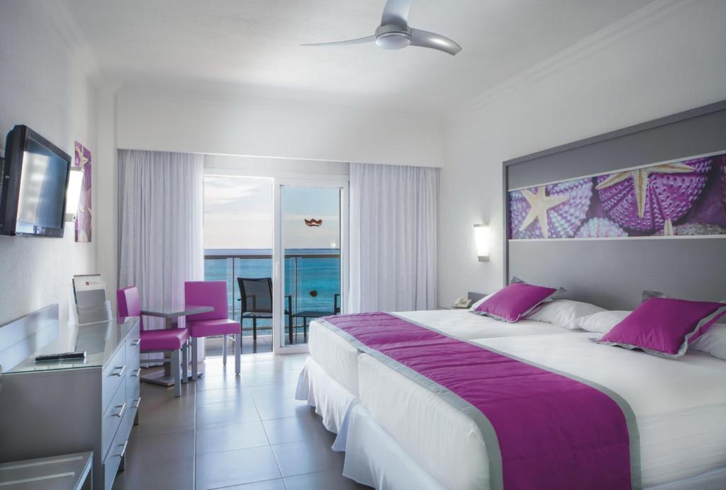 Postel nebo postele na pokoji v ubytování Riu Cancun - Adults Only - All Inclusive