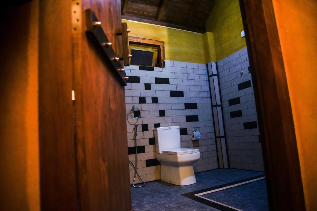 Ένα μπάνιο στο Sinharaja Riverside