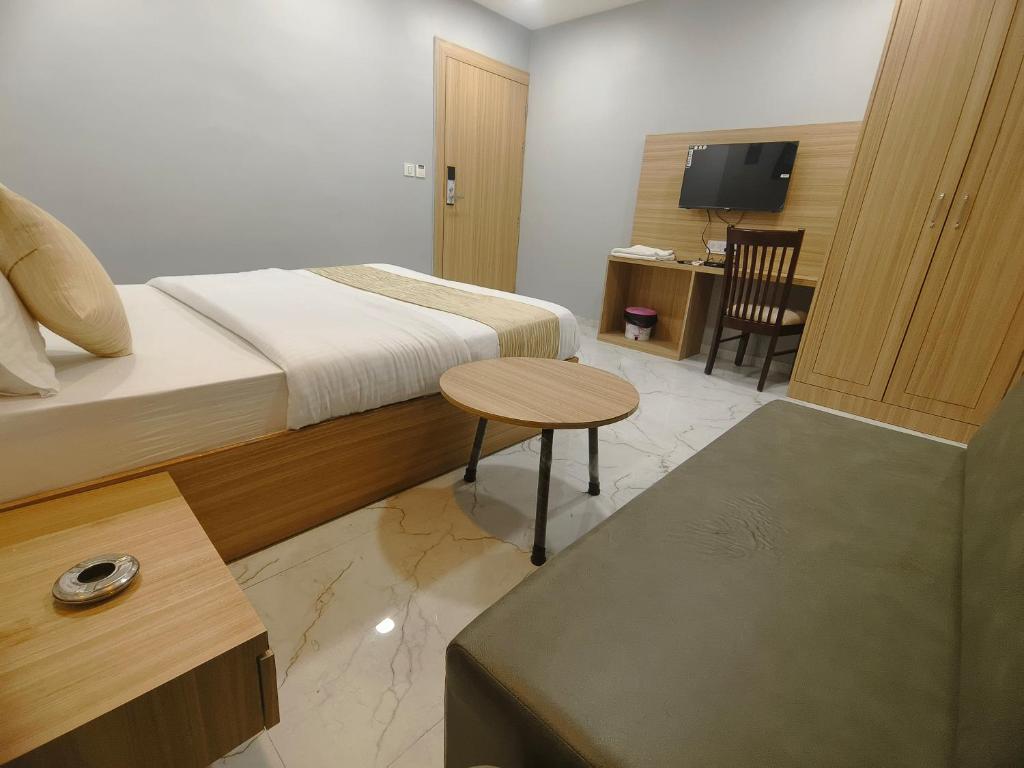 TV a/nebo společenská místnost v ubytování HOTEL NEW YORK