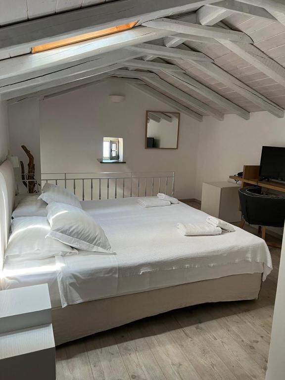 Postel nebo postele na pokoji v ubytování Alika Resort