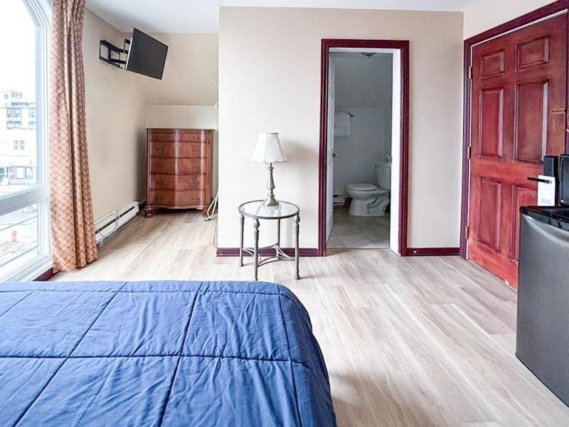 Cama o camas de una habitación en Commons Inn