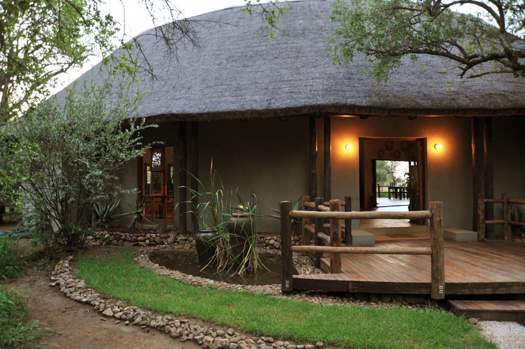 Zahrada ubytování Black Rhino Game Lodge