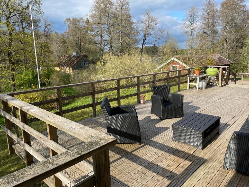 Puutarhaa majoituspaikan Lindallén Guest House ulkopuolella