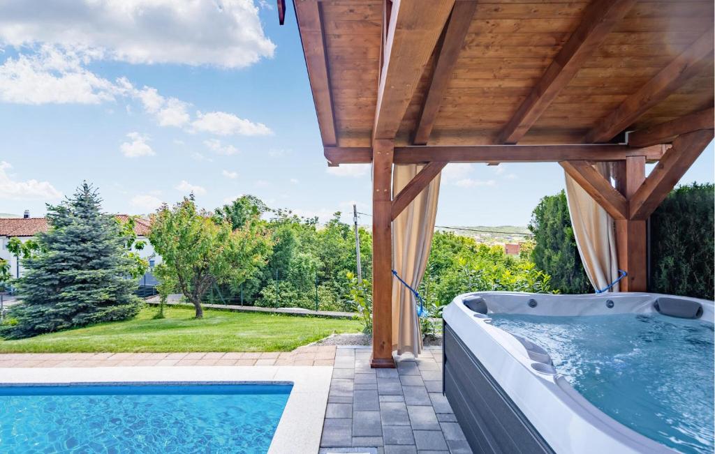 Amazing Home In Marcelji With Wifi