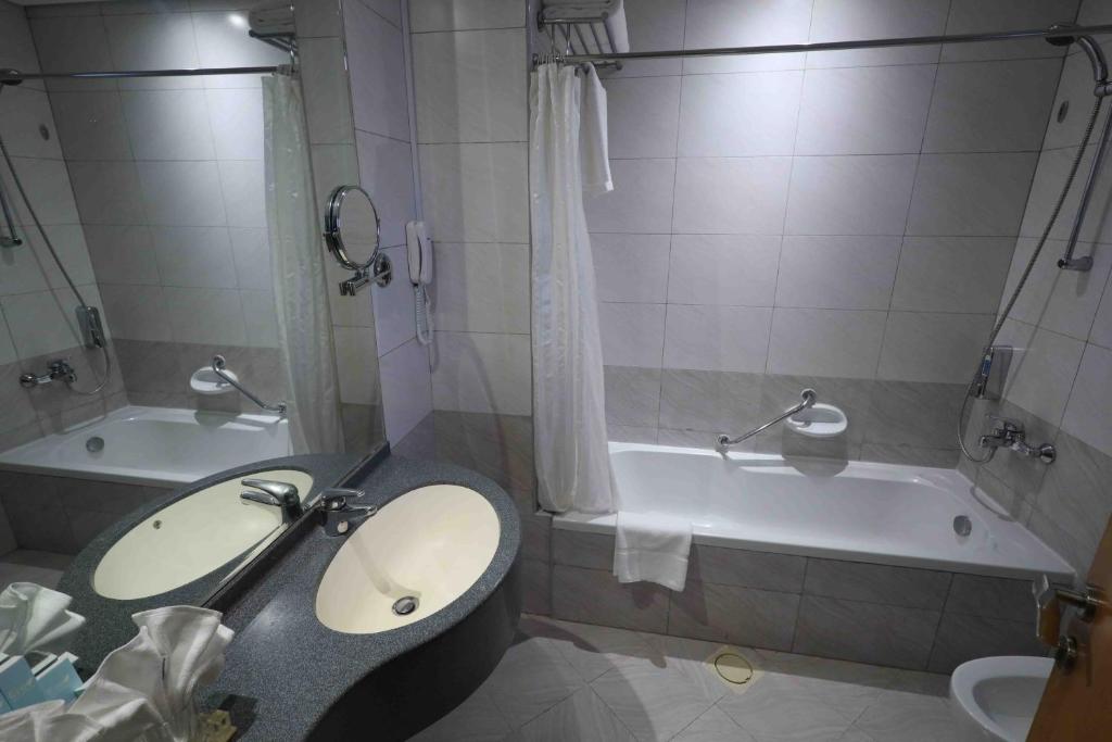 City Tower Hotel - Suite D'une Chambre