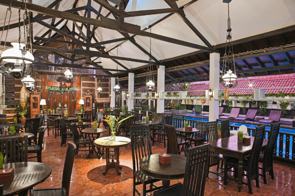Restaurace v ubytování Paku Mas Hotel