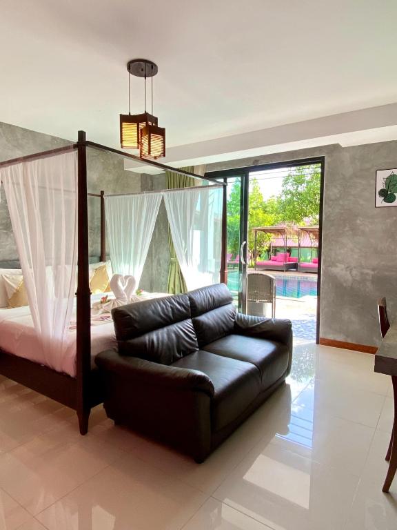 Lanta Just Come Bungalow - 18