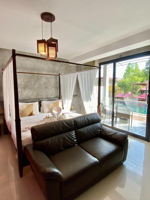 Lanta Just Come Bungalow - 14