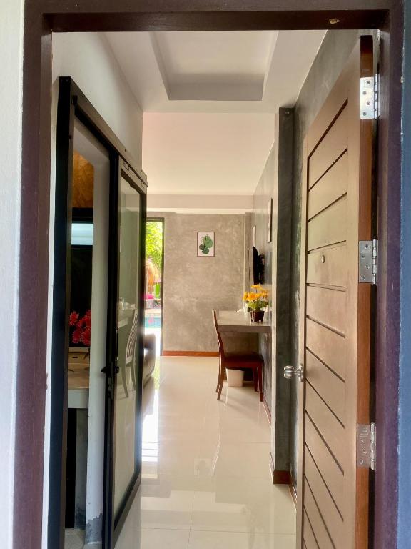 Lanta Just Come Bungalow - 13