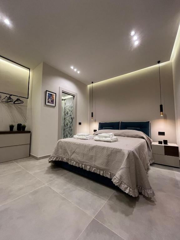 Stay in Naples - One-Bedroom House