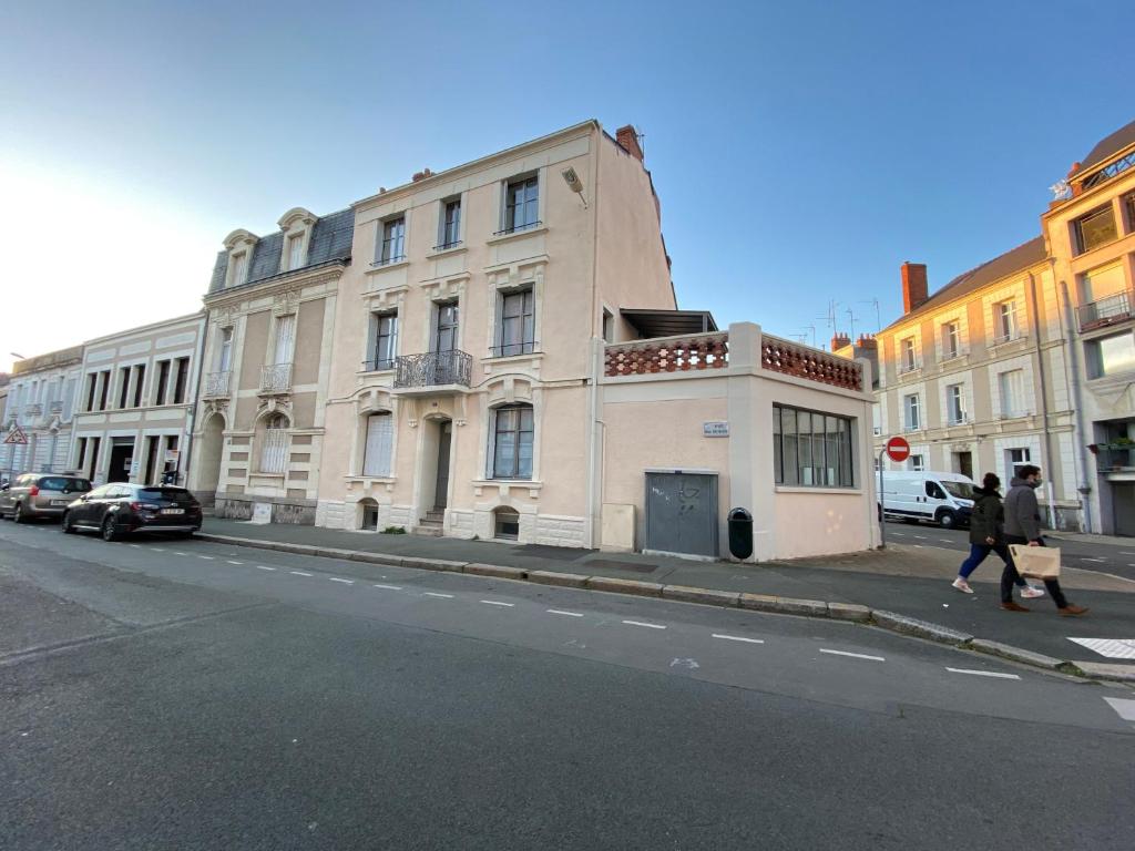 Appartements Rue Sarret XXL - Two-Bedroom Apartment
