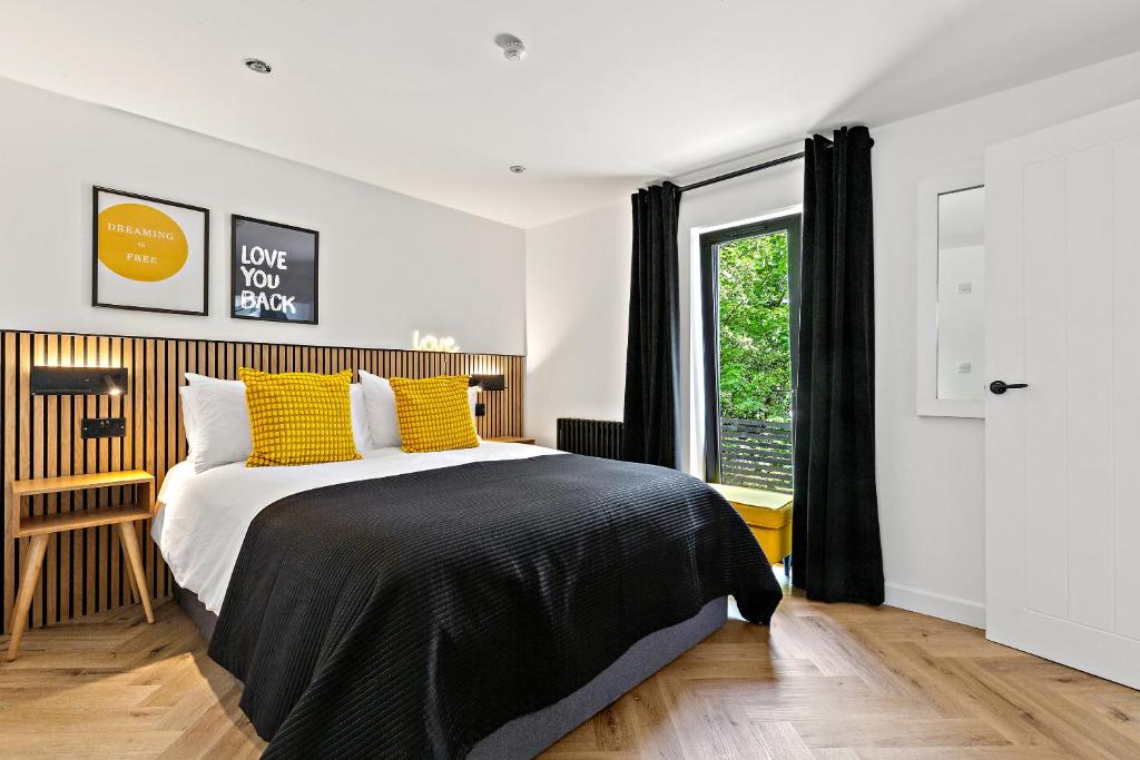 Postel nebo postele na pokoji v ubytování Peterswell Holiday Cottage