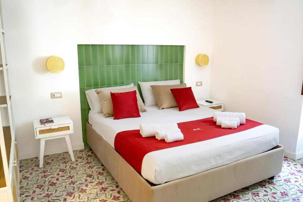 Postel nebo postele na pokoji v ubytování Alya Rooms