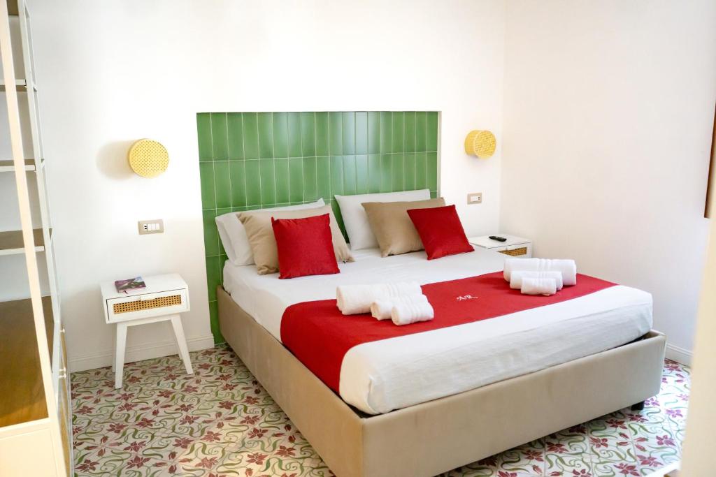Postel nebo postele na pokoji v ubytování Alya Rooms