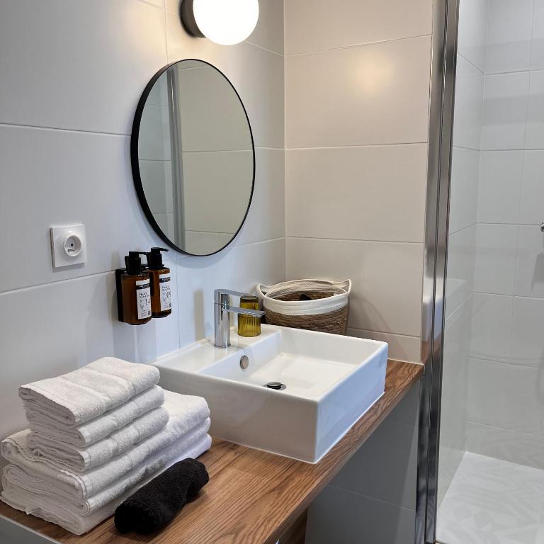 Hôtel Rive Sud - Standaard Driepersoonskamer