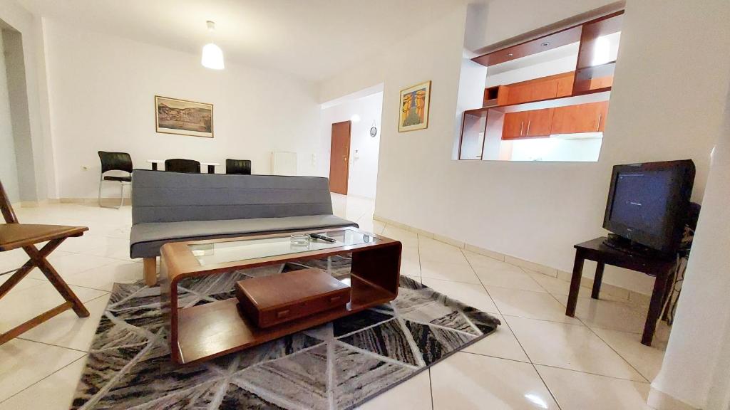 Large 2 BD Apartment with balconies in Athens