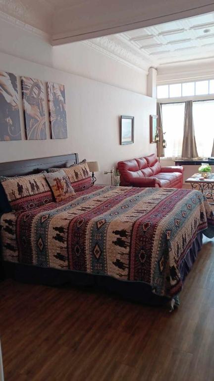 Katie's Cozy Suites - Suite Deluxe Con Cama Extragrande